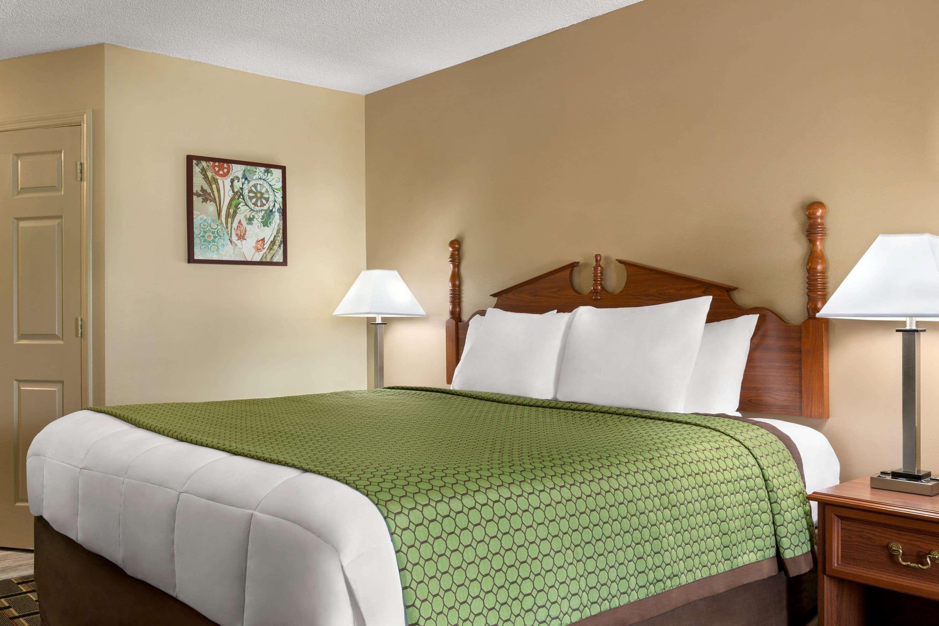 Baymont By Wyndham Warner Robins Motel Екстериор снимка