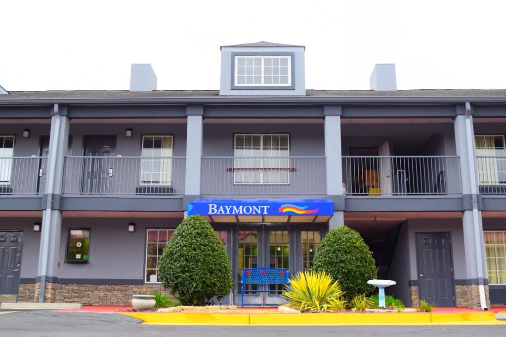Baymont By Wyndham Warner Robins Motel Екстериор снимка