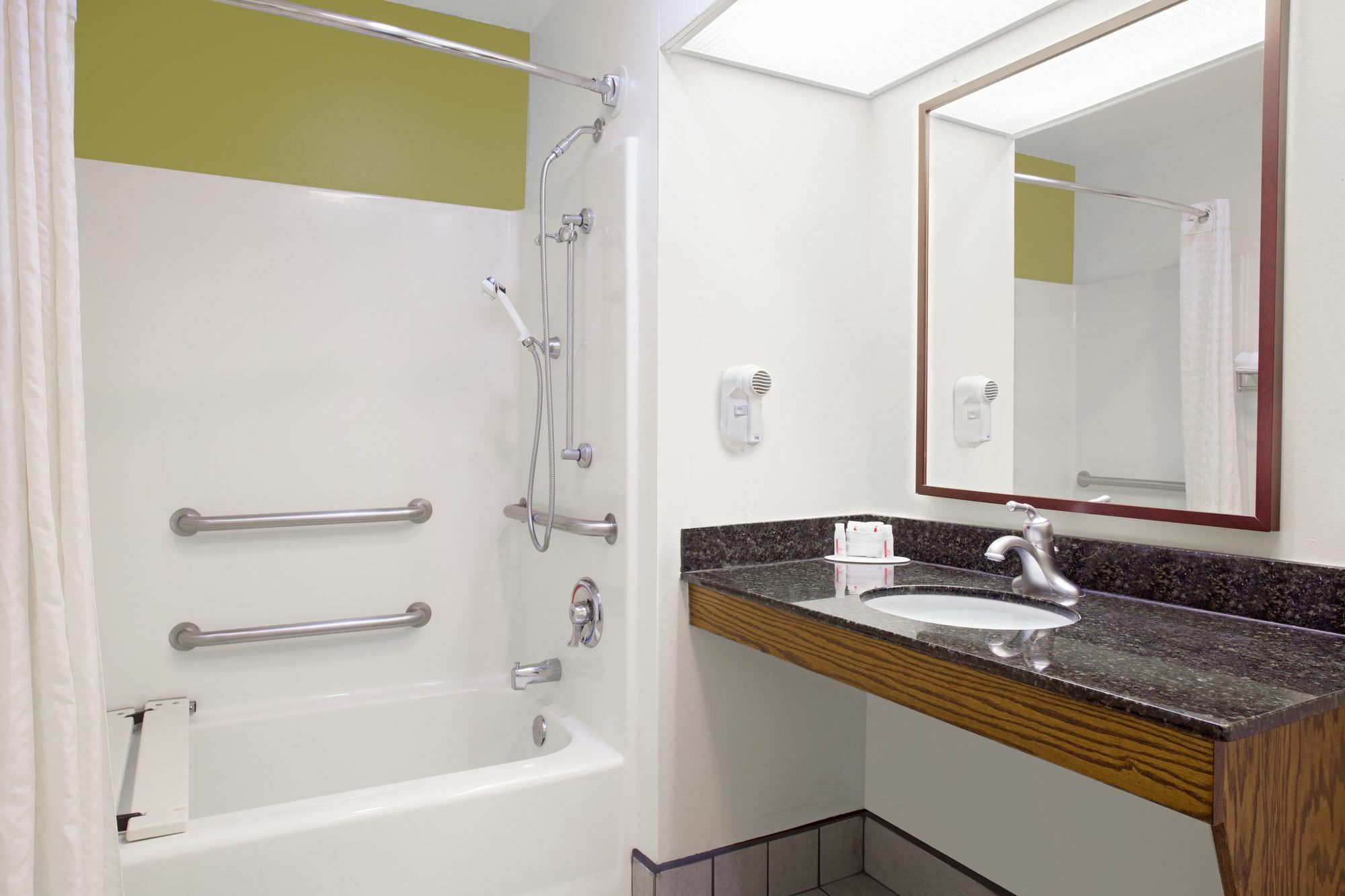 Baymont By Wyndham Warner Robins Motel Екстериор снимка