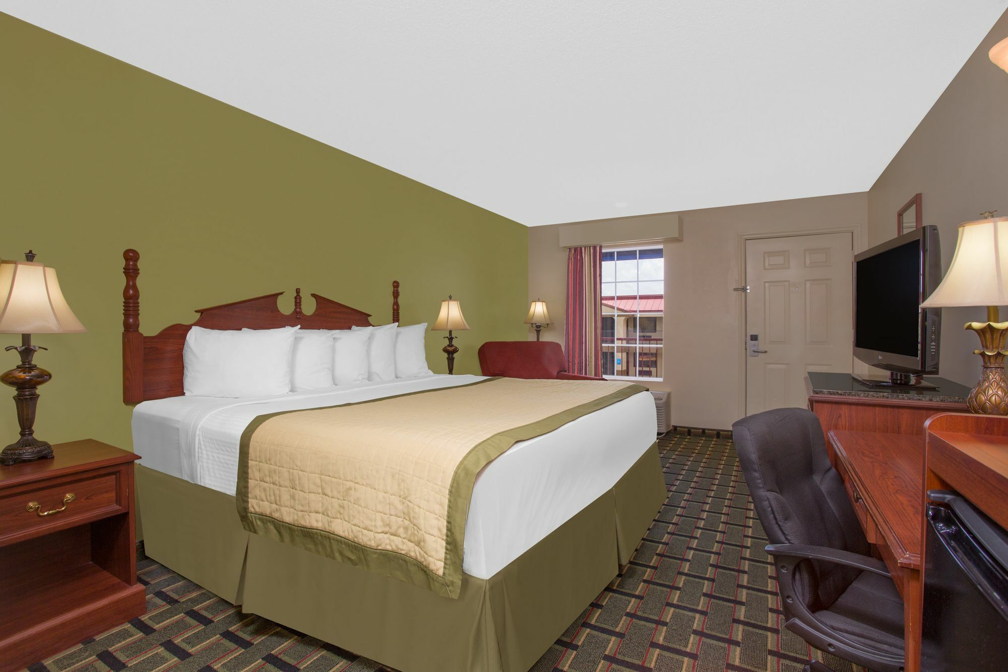 Baymont By Wyndham Warner Robins Motel Екстериор снимка